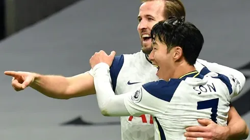 Derby delight for fans as Kane, Son take Tottenham top