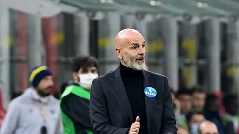 Milan coach Pioli Covid-19 clear, Fiorentina's Prandelli positive