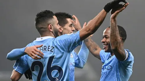 Man City threaten to turn Premier League race into procession