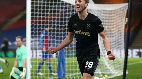 West Ham into top four, Newcastle beaten again by Leeds