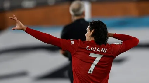 Solskjaer urges Man Utd strikers to follow Cavani's example