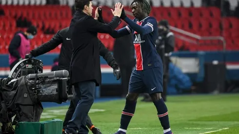 Pochettino gets first win with PSG but Lyon stay top of Ligue 1