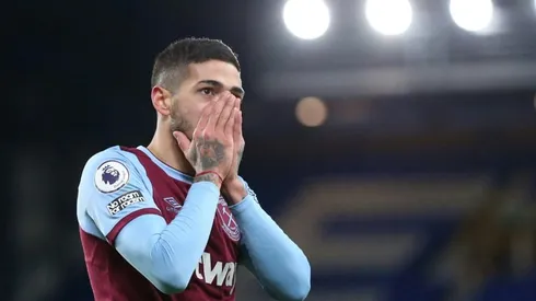 West Ham's Moyes urges people not to pick on footballers over virus breaches