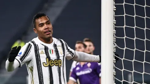 Juve defender Alex Sandro positive for coronavirus