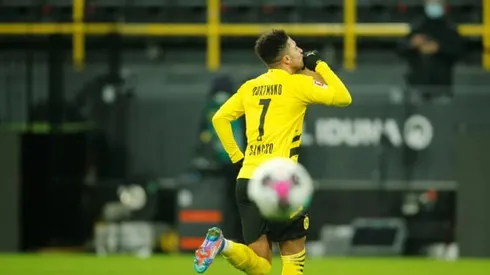 Sancho ends goal drought to help put Dortmund back into Bundesliga title race