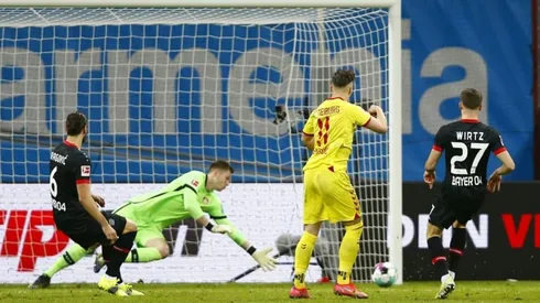 Freiburg pile misery on Leverkusen as Schalke perform mass clear out