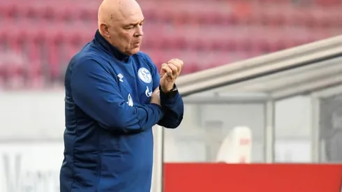 Crisis-hit Schalke sack Gross in major clear out