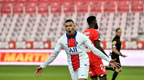 Mbappe on target twice in PSG cruise