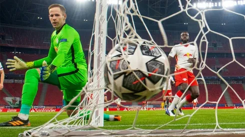 Hungary goalkeeper takes stand against controversial adoption law