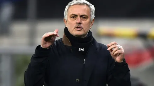 Spurs can still finish in top four, says Mourinho