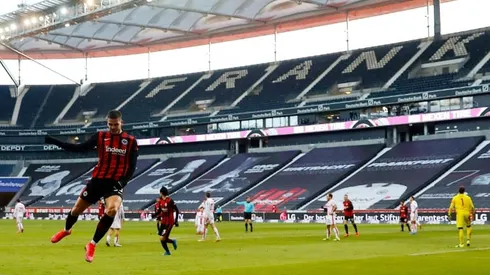 In-form Silva fires Frankfurt third in Bundesliga