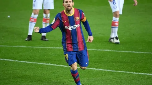 Lethal Messi leads Barca to thumping Alaves win ahead of PSG test