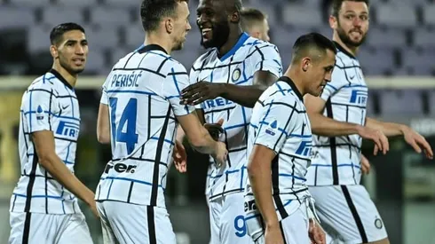 Barella, Perisic score to put Inter top in Serie A