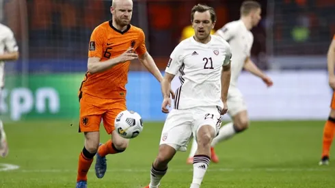 Netherlands bounce back in World Cup qualifying, Turkey win again