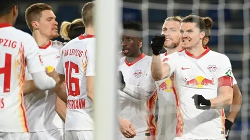 Sabitzer strikes as Leipzig keep pressure on Bayern