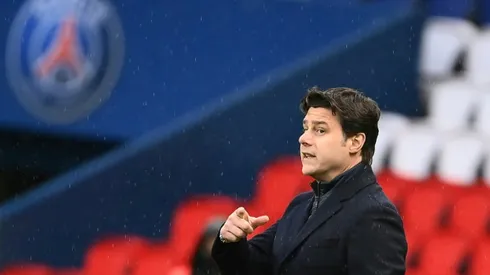 PSG title defence threatened by blunders and break-ins