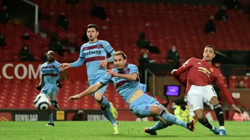 Man Utd close in on Champions League return with West Ham win