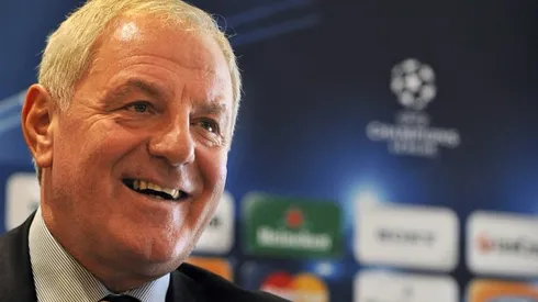 Former Rangers, Scotland boss Smith in hospital