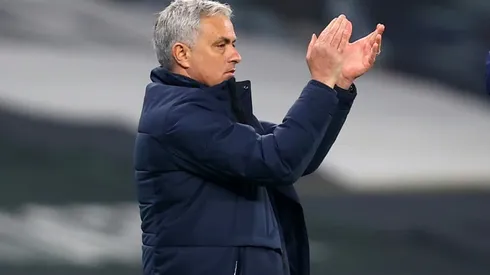 Mourinho says he only 'looks up, not down' ahead of Arsenal match