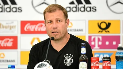 Kramer takes charge of Bielefeld amid fans fury