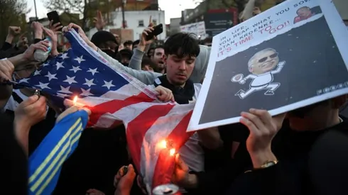 Arsenal fans turn to devil and vampire in protests at owner Kroenke