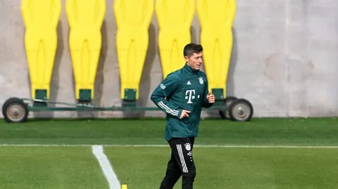 Lewandowski back with Bayern on verge of ninth straight league title