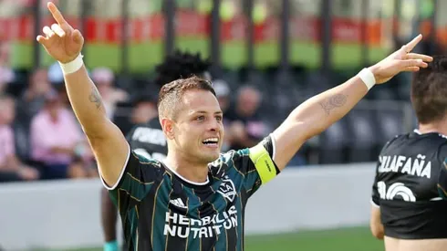 Chicharito brace as Galaxy edge Neville's Inter Miami in MLS opener