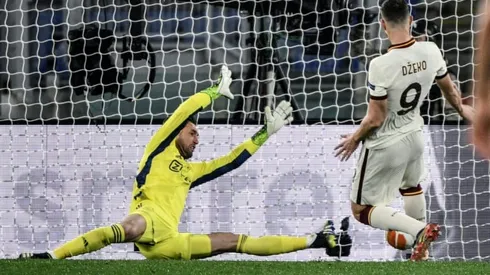 Roma line up Europa League semi with United, Arsenal cruise into last four