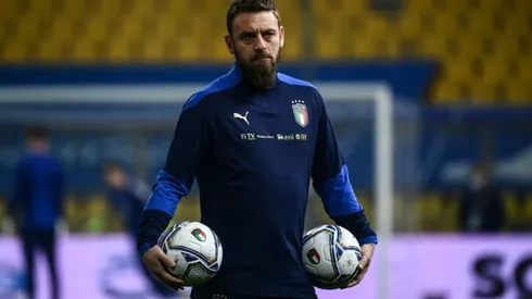 De Rossi hospitalised with Covid after outbreak in Italy squad