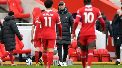 Liverpool bid to end home pain as Lingard fires West Ham push