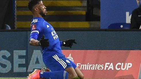 In-form Iheanacho signs new Leicester deal