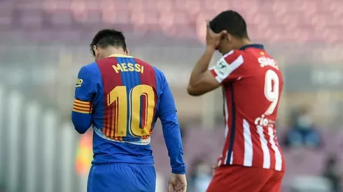Suarez 'delighted' if Messi stays at Barcelona