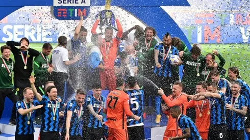 Champions Inter celebrate 'special moment' with fans at San Siro