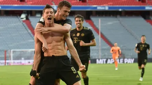 Lewandowski finally topples Gerd Mueller's Bundesliga goal record