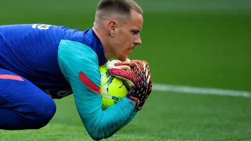 Germany's Ter Stegen to undergo knee operation, out of Euros