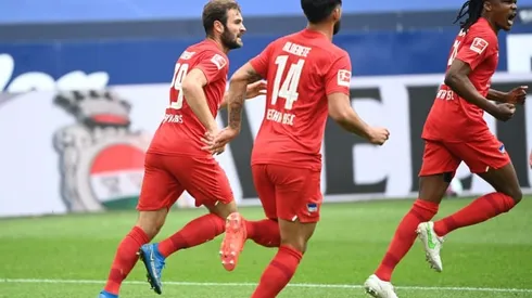 Hertha boost survival hopes with win at Schalke