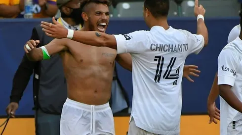 Chicharito goal lifts Galaxy over LAFC in 'El Trafico' derby