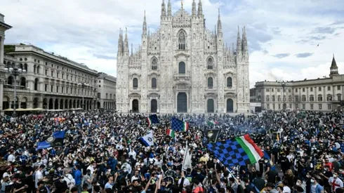 Inter fans party in Milan after 19th Serie A title triumph