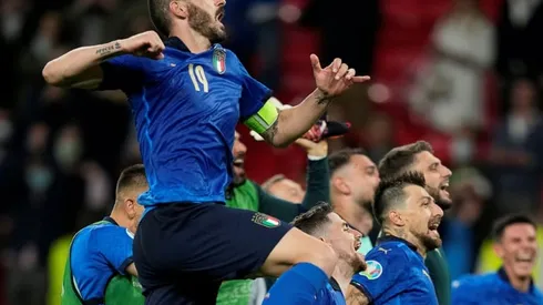 Italy see off battling Austria to join Denmark in Euro 2020 quarters