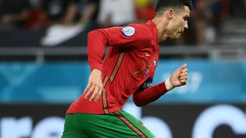 Ronaldo equals international scoring record as Portugal edge into last 16