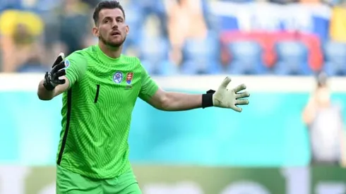 Bookworm Dubravka out to stop Spanish forwards