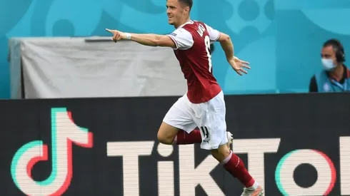 Austria beat Ukraine for last-16 place