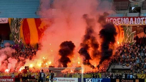 Fans, police clash as Ahly edge Esperance, Chiefs shock Wydad