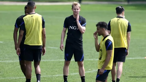 Dutch hope De Jong has enough left in tank for Euro 2020 bid