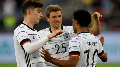 Mueller on the mark as Germany thrash Latvia