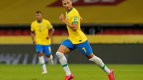 Retaken Neymar penalty helps Brazil maintain perfect WC qualifying start