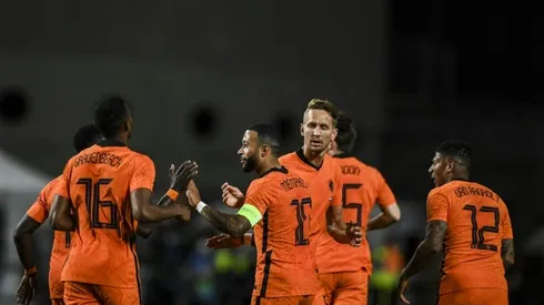 Depay rescues Netherlands against depleted Scotland in Euro tune-up