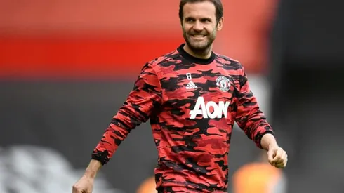 Juan Mata agrees new one-year deal at Man Utd