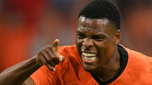 Dumfries not feeling Hakimi pressure