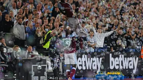 Moyes hopes it is the last waltz for Hammers Antonio